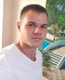Максим